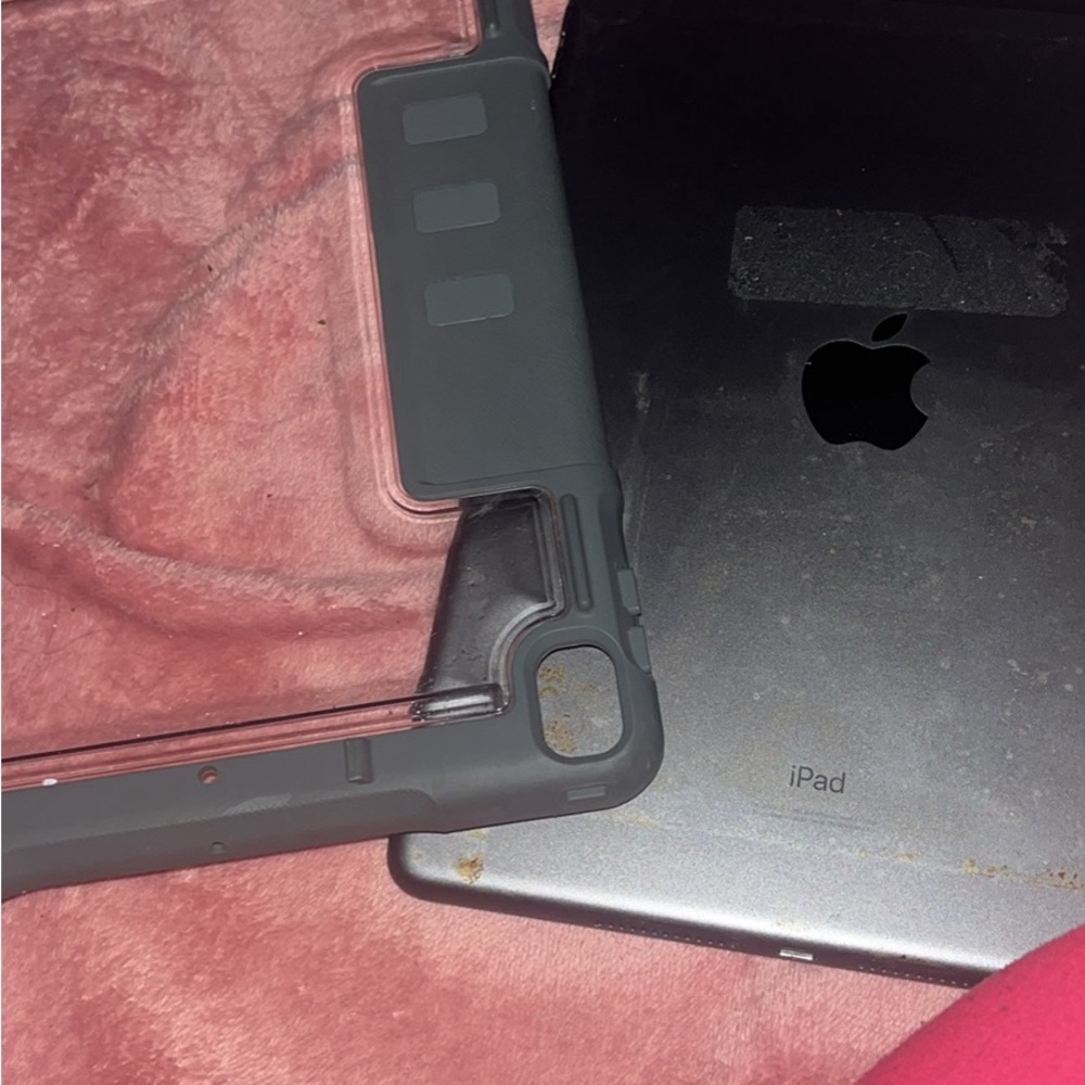 IPAD 9 - Picture 3 of 3
